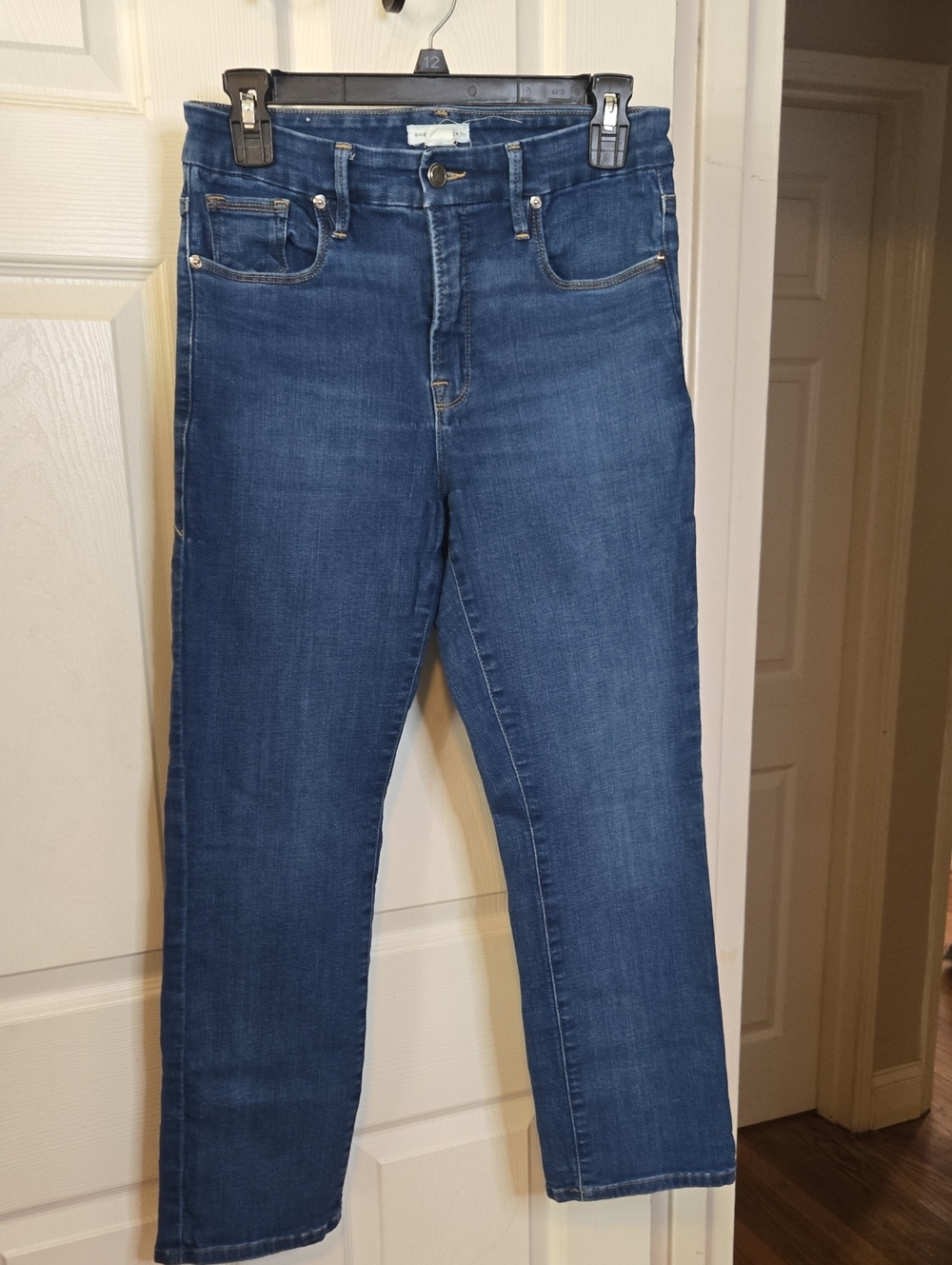 Good American Straight-Leg High-Rise Jeans — Blue Wash